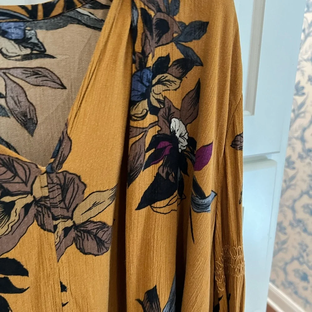 FREE PEOPLE FLOWY DRESS